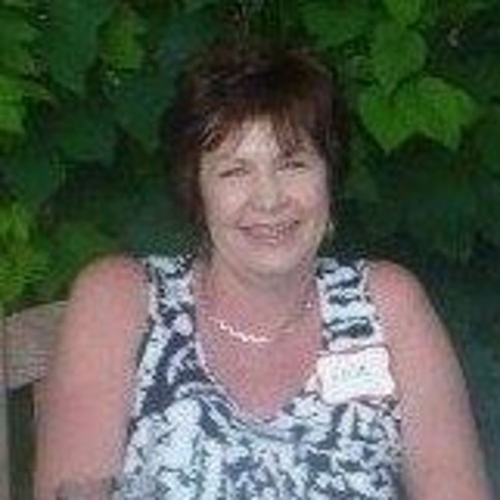 Meet your Posher, Kella